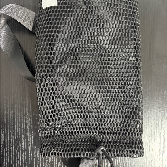 Free People FP Movement Mini Mesh Sling Bag Black NEW Double Bag - Picture 4 of 14